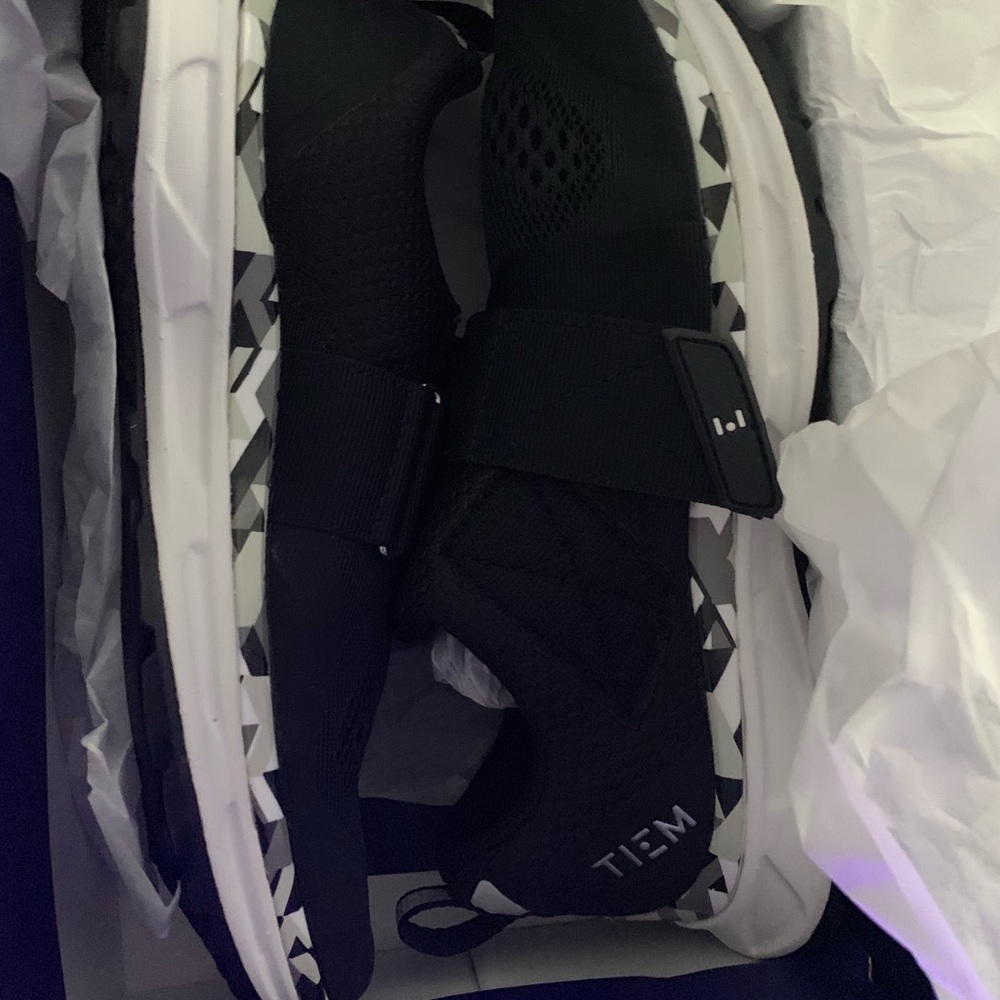 Tiem cycling shoes and clips